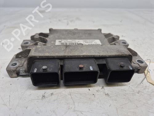 Used Engine control unit (ECU) Engine control unit (ECU) RENAULT TWINGO II (CN0_) 1.2 16V (CN04, CN0B) (75 hp) 31140538 31140538