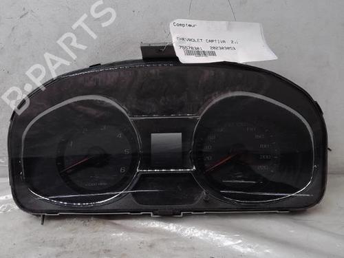 Used Instrument cluster CHEVROLET CAPTIVA (C100, C140) 2.2 D 4WD (184 hp) 15602596
