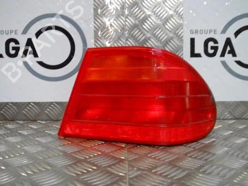 Used Right taillight MERCEDES-BENZ E-CLASS (W210) E 290 Turbo-D (210.017) (129 hp) 13866984