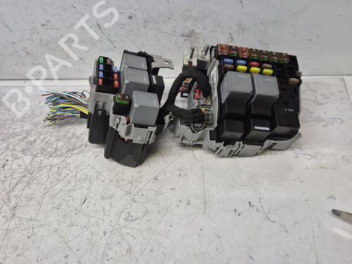 Used Fuse box Fuse box 36834355 36834355