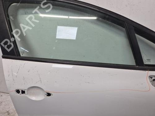 Used Right front door Right front door 37150007 37150007