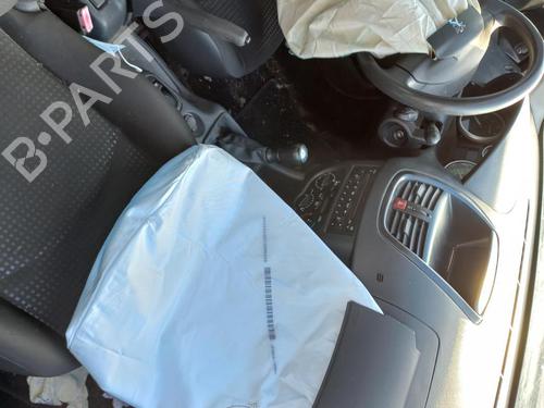 Radio PEUGEOT 206 Hatchback (2A/C)  | BP13825916E6 