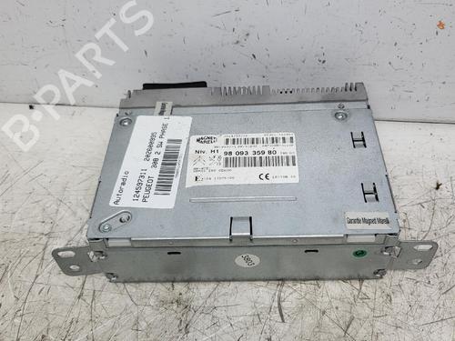 Used Radio Radio 37597142 37597142