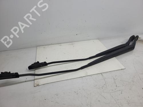 front-windshield-wiper-arm-peugeot-expert-van-v_-2016-32485293 main image