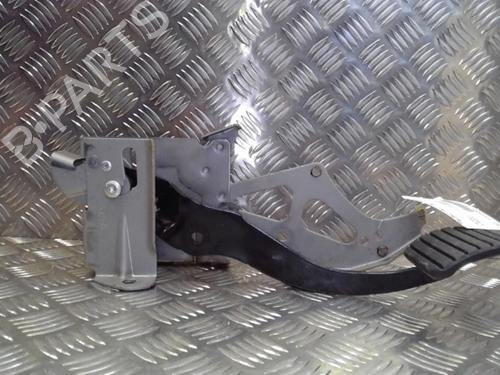 Used Break pedal RENAULT KANGOO / GRAND KANGOO II (KW0/1_) 1.2 TCe 115 (KW02, KW14) (115 hp) 14548912