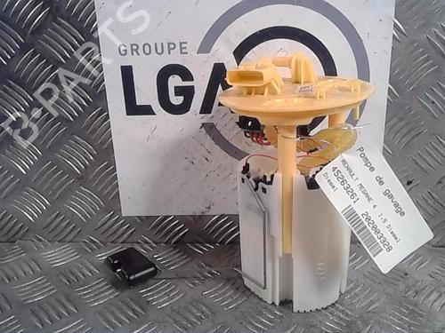 Used Fuel pump RENAULT MEGANE IV Hatchback (B9A/M/N_) [2015-2025]  14555892
