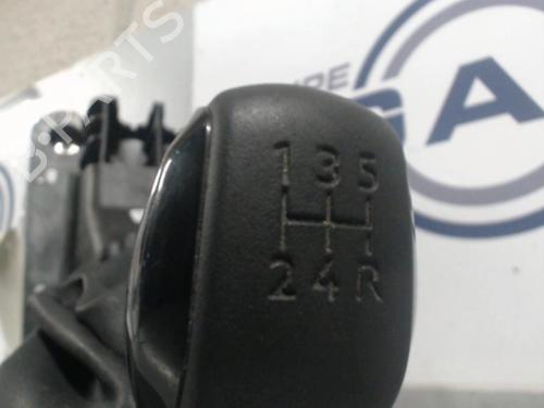 Gear lever PEUGEOT 208 I (CA_, CC_) 1.4 HDi | BP13868776M90 