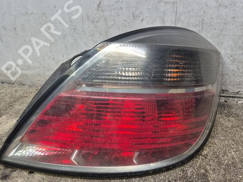 right-taillight-opel-astra-h-a04-2004-2005-2006-2007-2008-2009-2010-2011-2012-2013-2014-30840598 main image