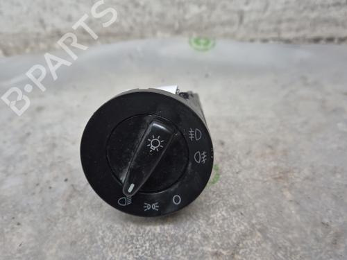 Used Headlight switch VW GOLF IV (1J1) [1997-2008]  30766878