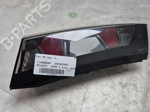 Used Right tailgate light PEUGEOT 2008 II (UD_, US_, UY_, UJ_, UR_, UC_) 1.2 PureTech 100 (USHNK) (101 hp) 30980021