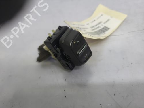 Used Left front window switch DACIA SANDERO II 1.5 dCi (90 hp) 31692350