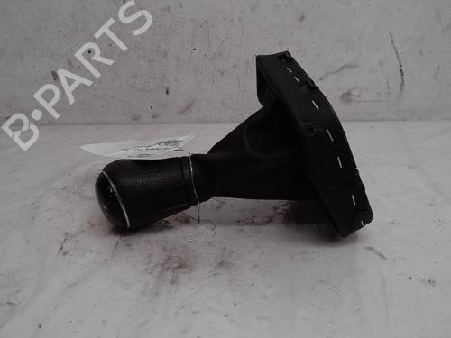 Used Gear lever VW POLO V (6R1, 6C1) 1.4 TDI (75 hp) 15068427
