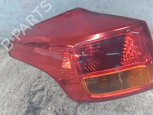 Venstre baglygte TOYOTA RAV 4 IV (_A4_) 2.0 D (ALA40_, ALA40R) (124 hp) 30092210