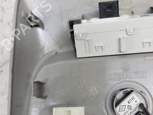 Used Interior roof light Interior roof light RENAULT CLIO IV (BH_) 0.9 TCe 90 (BHNF, BHMA, BHMH, BHJK, BHJR) (90 hp) 35796673 35796673