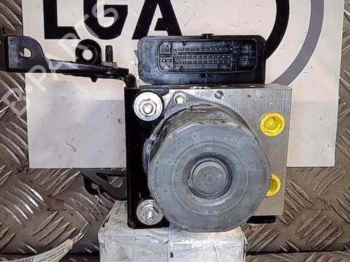 Used ABS pump RENAULT TWINGO III (BCM_, BCA_) 0.9 TCe 90 (BCM9, BCM2) (90 hp) 13854833