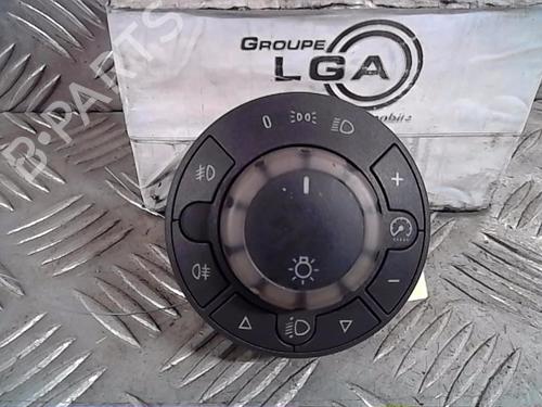 Used Headlight switch OPEL CORSA D (S07) 1.3 CDTI (L08, L68) (90 hp) 14555311