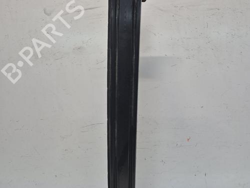 Used Rear bumper reinforcement Rear bumper reinforcement 37150129 37150129