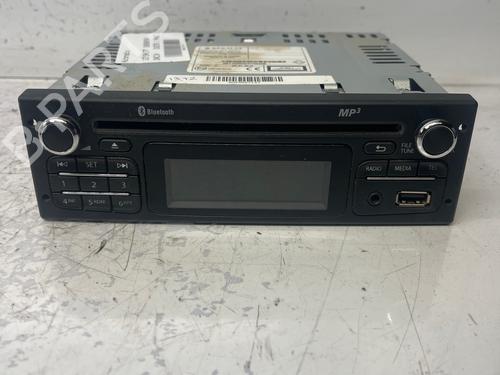 Used Radio Radio DACIA DUSTER (HS_) 1.5 dCi 4x4 (HSMC, HSMD) (110 hp) 36344057 36344057