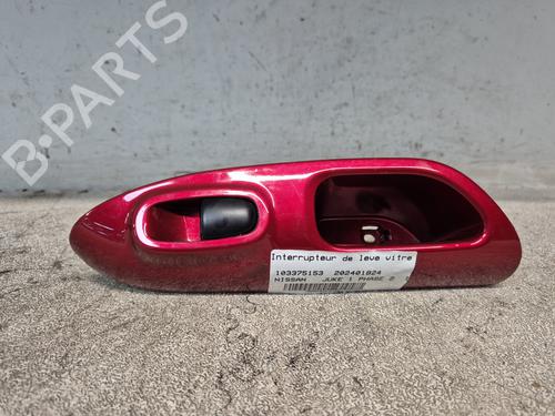 Interrupteur de vitre arrière droite NISSAN JUKE (F15) 1.2 DIG-T (115 hp) 24576096