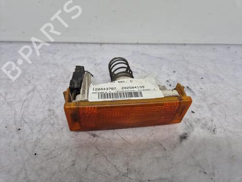 Blinklys foran høyre RENAULT RAPID Box Body/MPV (F40_, G40_) [1985-2001]  32292185