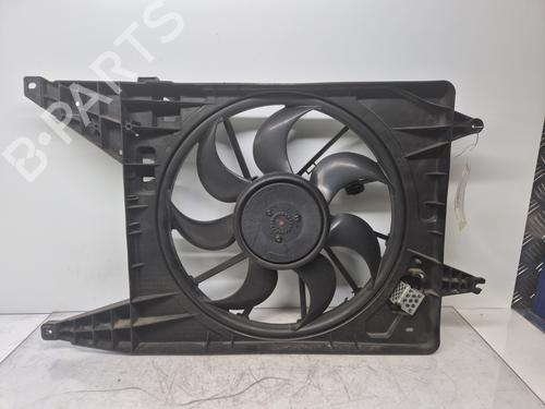 Used Radiator fan DACIA LOGAN MCV (KS_) 1.6 16V (KS0L, KS0M, KS0P, KS1S) (105 hp) 32291506