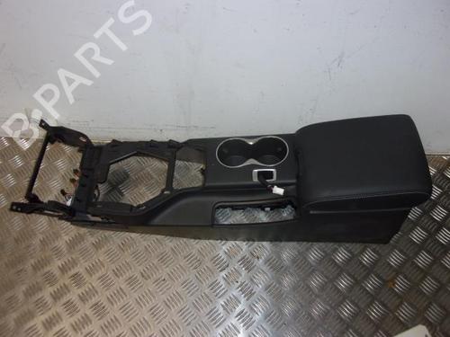 Used Middle console INFINITI Q50 50 D (170 hp) 14571964