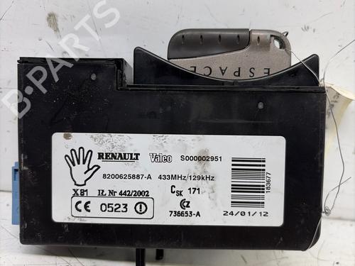 Card reader RENAULT ESPACE IV (JK0/1_) 2.0 dCi (JK03, JK04, JK1C, JK1G, JK1J, JK1K) | BP38275095E4 - Image 3
