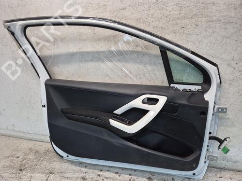 Left front door PEUGEOT 208 I (CA_, CC_) 1.0 VTi | BP28828367C2