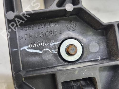 front-right-exterior-door-handle-fiat-freemont-345_-2011-37276478 main image