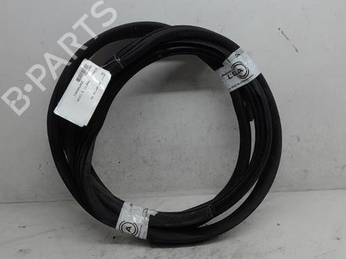 Used Rubber door seal RENAULT TRAFIC III Van (FG_) 1.6 dCi 125 (FGMH) (125 hp) 14982941