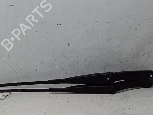 Used Front windshield wiper arm DACIA DUSTER (HS_) 1.5 dCi 4x4 (HSMC, HSMD) (110 hp) 14570500