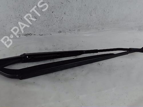 Used Front windshield wiper arm PEUGEOT 2008 II (UD_, US_, UY_, UJ_, UR_, UC_) [2019-2025]  22375155