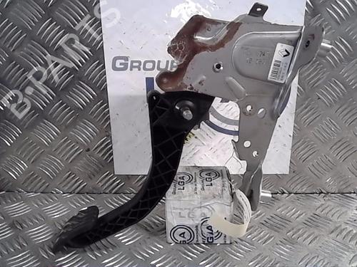 Used Clutch pedal RENAULT SCÉNIC IV (J9_) [2016-2022]  14552344