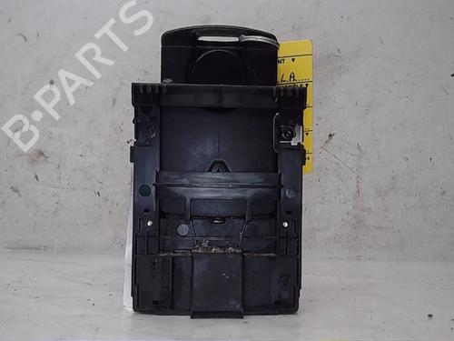 Used Card reader RENAULT SCÉNIC III (JZ0/1_) 1.5 dCi (106 hp) 13833596