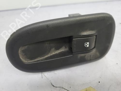 Used Right front window switch RENAULT MASTER III Van (FV) 2.3 dCi 125 FWD (FV0C, FV0D, FV0G, FV0H, FV0J, FV0K,... (125 hp) 31795892