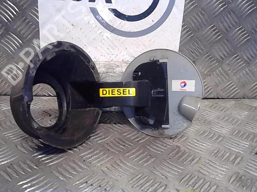 Used Fuel flap PEUGEOT 3008 I MPV (0U_) 1.6 HDi (114 hp) 13855254