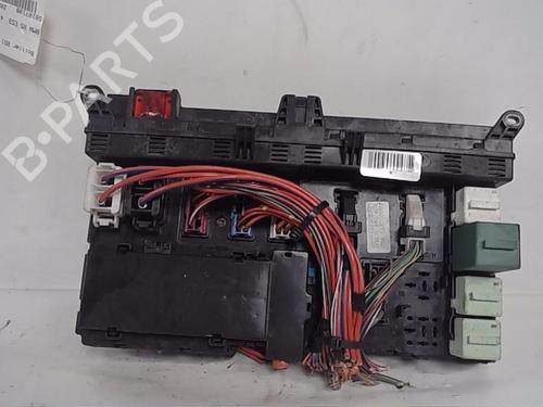Used Fuse box BMW X5 (E53) 4.4 i (286 hp) 14561511