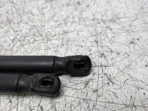 Used Tailgate lift support Tailgate lift support 39500800 39500800