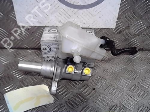 Used Brake master cylinder PEUGEOT 308 II (LB_, LP_, LW_, LH_, L3_) 1.6 BlueHDi 120 (120 hp) 14522632