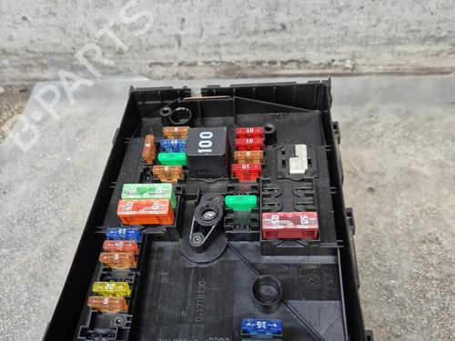 Used Fuse box VW CADDY III Box Body/MPV (2KA, 2KH, 2CA, 2CH) [2004-2016]  30582802