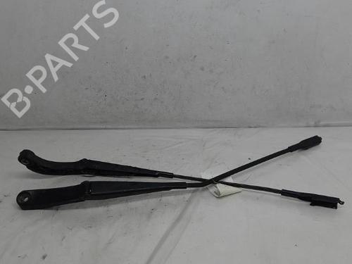 Used Front windshield wiper arm MERCEDES-BENZ B-CLASS Sports Tourer (W245) B 200 CDI (245.208) (140 hp) 15553146