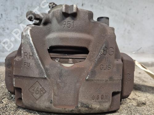 Høyre bremsekaliper foran RENAULT CAPTUR I (J5_, H5_) 1.2 TCe 120 (118 hp) 29494301