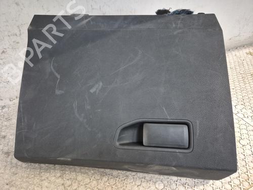 Used Glove box PEUGEOT 3008 II SUV (MC_, MR_, MJ_, M4_) 2.0 BlueHDi 180 (181 hp) 26702409