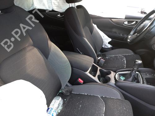 Front windshield wiper arm NISSAN QASHQAI II (J11, J11_) 1.5 dCi | BP25125902C143