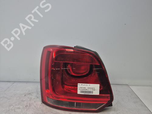 Farolim esquerdo Farolim esquerdo VW POLO V (6R1, 6C1) 1.2 TDI (75 hp) 31656038 31656038