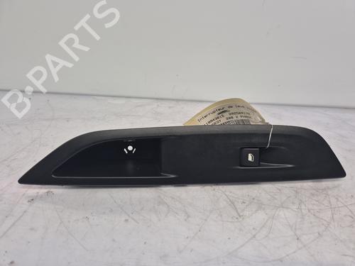 Used Right front window switch PEUGEOT 208 II (UB_, UP_, UW_, UJ_) 1.2 PureTech 100 (101 hp) 31366616