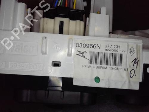 Used Climate control RENAULT CLIO III (BR0/1, CR0/1) [2005-2014]  13866353