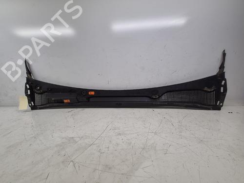 Griglia sotto parabrezza Griglia sotto parabrezza RENAULT CLIO V (B7_) 1.0 TCe 90 (B7MT) (91 hp) 36834208 36834208