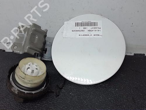 Used Fuel flap PEUGEOT 108 1.0 VTi (69 hp) 23869196