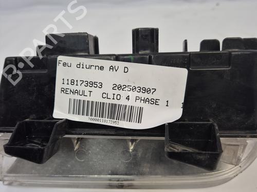 Tagfahrlicht rechts für RENAULT CLIO IV (BH_) [2012-2021]  31140595